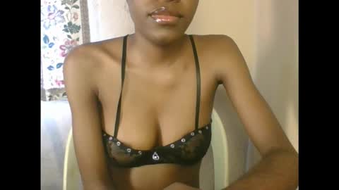 slimkatie__ online show from September 20, 4:32 pm