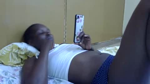 Snapshot of slimmygal chatting on February 16, 1:16 pm slimmygal online show from February 16, 1:16 pm