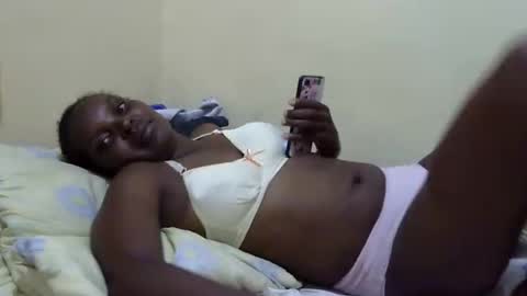 Snapshot of slimmygal chatting on February 23, 6:45 pm slimmygal online show from February 23, 6:45 pm