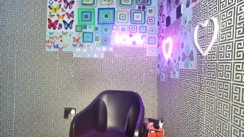 slimzyxdoll online show from April 5, 12:07 am