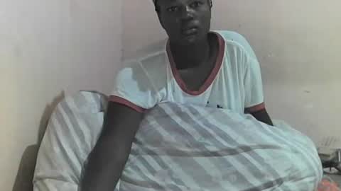 slutmeoutbb online show from February 19, 3:17 am