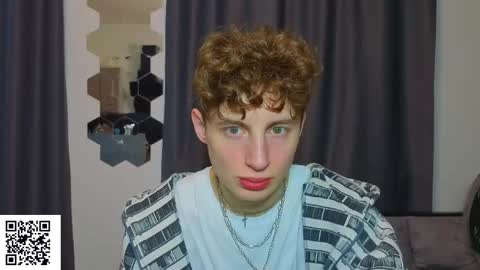 sluttsavage online show from May 19, 6:42 am