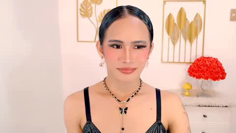 mia online show from March 4, 10:49 pm