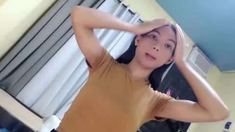 CHIE CHIE online show from March 5, 8:40 pm