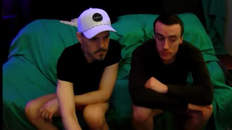 SS Bois online show from December 1, 5:38 am