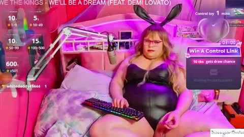 Tori Smith online show from March 10, 4:17 am