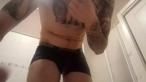 smallone8825 online show from April 7, 5:48 pm