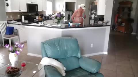 Daddy online show from April 26, 1:42 pm