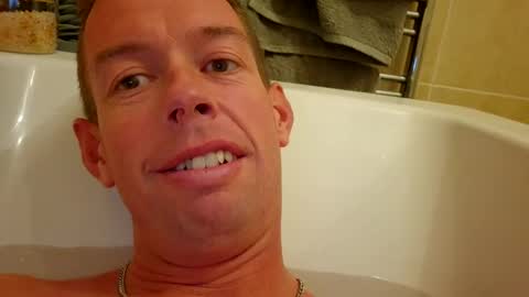 Snapshot of smallville456 chatting on September 13, 7:38 pm smallville456 online show from September 13, 7:38 pm