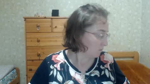 smart_rose online show from October 25, 4:29 pm