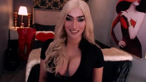 smasherqueen online show from June 12, 7:18 am
