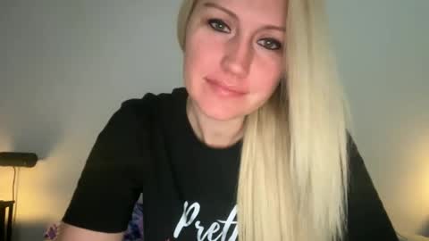 smexxii93 online show from January 7, 3:50 pm