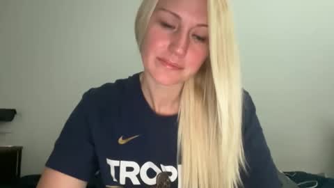 smexxii93 online show from May 13, 5:55 pm