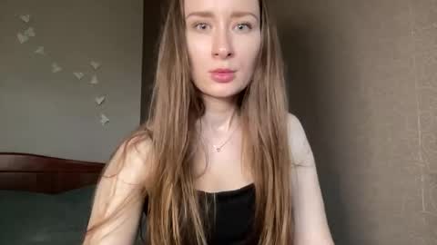 smilequeen_ online show from October 26, 12:28 pm