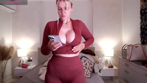 S online show from May 12, 8:40 pm