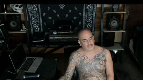 Smokey915 online show from January 19, 12:28 pm