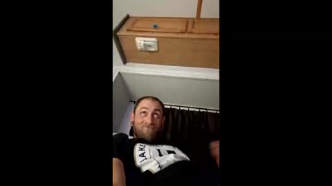 smyklops online show from March 22, 8:07 am