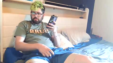 snackonzach online show from September 14, 2:40 pm