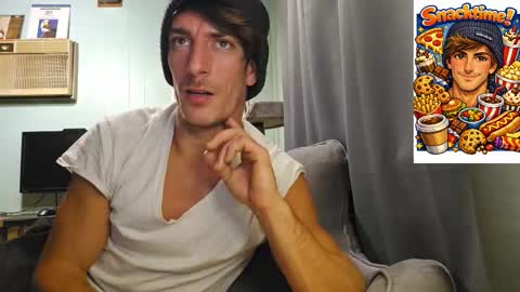 Snackyyyy online show from February 22, 2:26 am