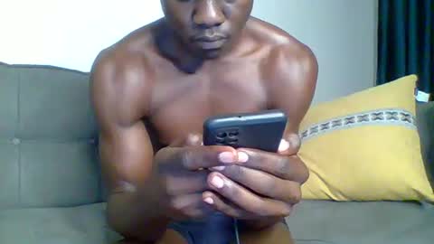 papi online show from November 12, 7:32 am