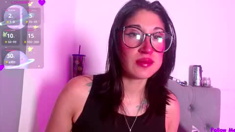 IG     OF red moonn online show from October 16, 4:34 am