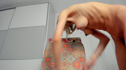Snapshot of snow_flakee chatting on February 2, 10:56 am Maria online show from February 2, 10:56 am