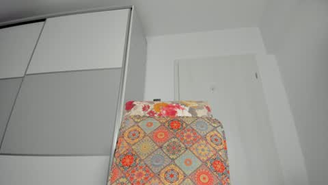 Snapshot of snow_flakee chatting on February 1, 11:10 am Maria online show from February 1, 11:10 am
