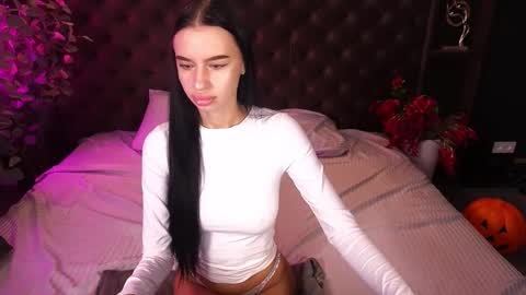 snow_whiteeex online show from November 4, 6:59 am