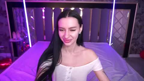 snow_whiteeex online show from March 14, 7:12 am