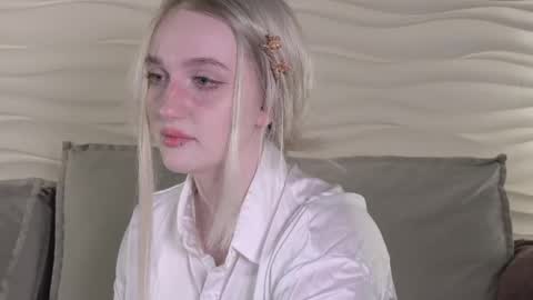 Ellie online show from May 6, 5:57 am