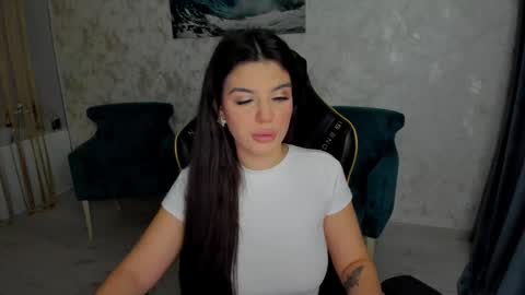 snowingwinter online show from October 19, 7:40 pm