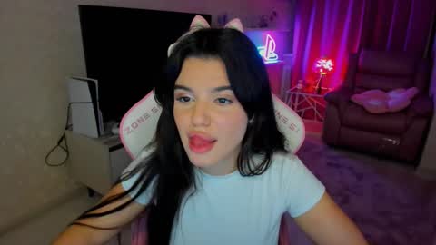 snowingwinter online show from October 15, 10:32 pm