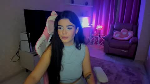 snowingwinter online show from September 30, 6:07 pm