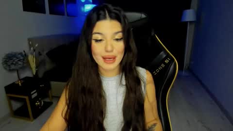 snowingwinter online show from December 4, 11:32 am