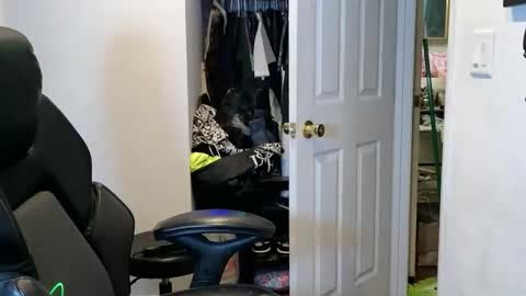 bigandirty online show from October 18, 3:44 am