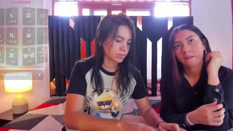 soffy and mia online show from November 8, 12:52 pm