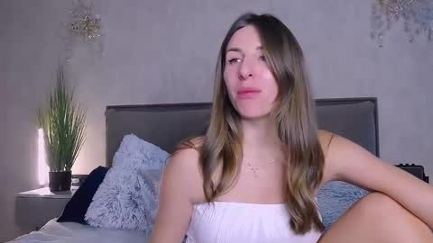 Snapshot of soffyasi chatting on January 5, 12:42 pm soffyasi online show from January 5, 12:42 pm