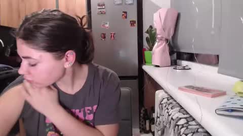 Snapshot of sofi_delightful chatting on March 5, 7:38 pm Sofi online show from March 5, 7:38 pm