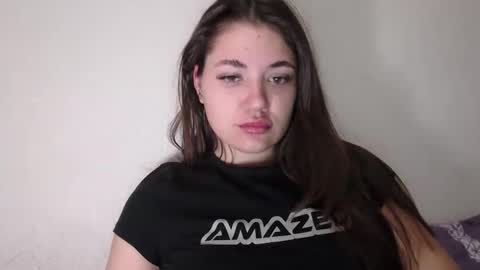 Snapshot of sofi_delightful chatting on February 25, 6:44 pm Sofi online show from February 25, 6:44 pm