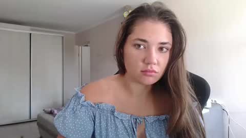 Snapshot of sofi_delightful chatting on September 11, 8:04 am Sofi online show from September 11, 8:04 am