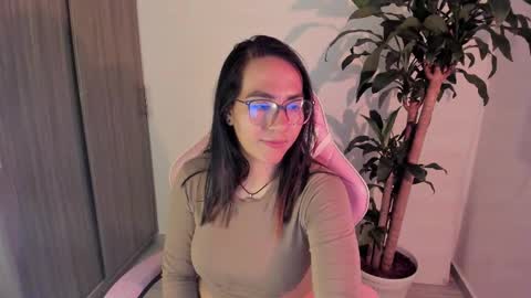 Sophie online show from November 7, 12:36 am