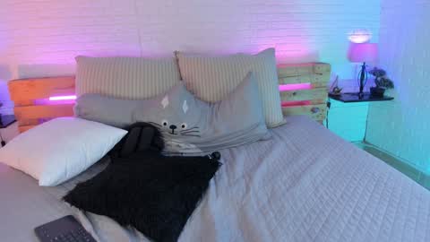 Snapshot of sofi_sp chatting on February 8, 2:38 pm sofi_sp online show from February 8, 2:38 pm
