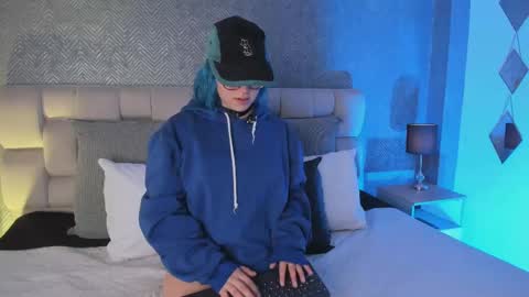 sofi_sp online show from October 4, 11:52 am