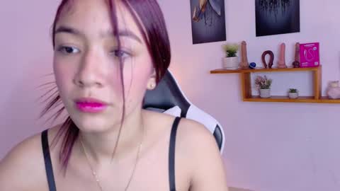 sofia_arango1107 online show from January 15, 6:17 pm