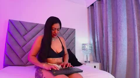 sofia_owens2 online show from November 9, 11:24 am