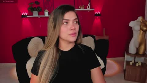 sofia_velvetx online show from June 7, 2:44 pm