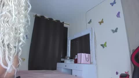 sofiacastillo01 online show from October 2, 3:11 pm