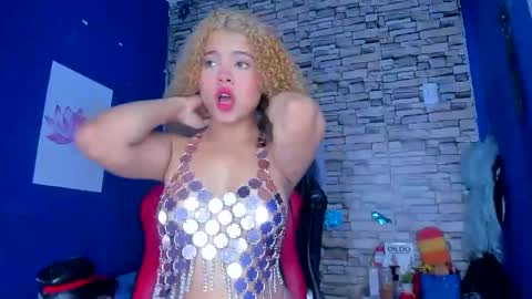 Snapshot of sofiacastillo01 chatting on February 23, 1:10 pm sofiacastillo01 online show from February 23, 1:10 pm