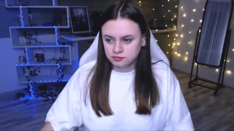 sofiarayan online show from April 14, 8:34 pm