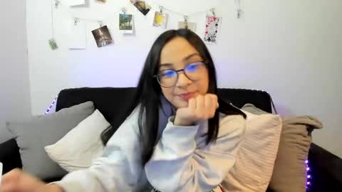 Sofia online show from March 11, 12:00 am